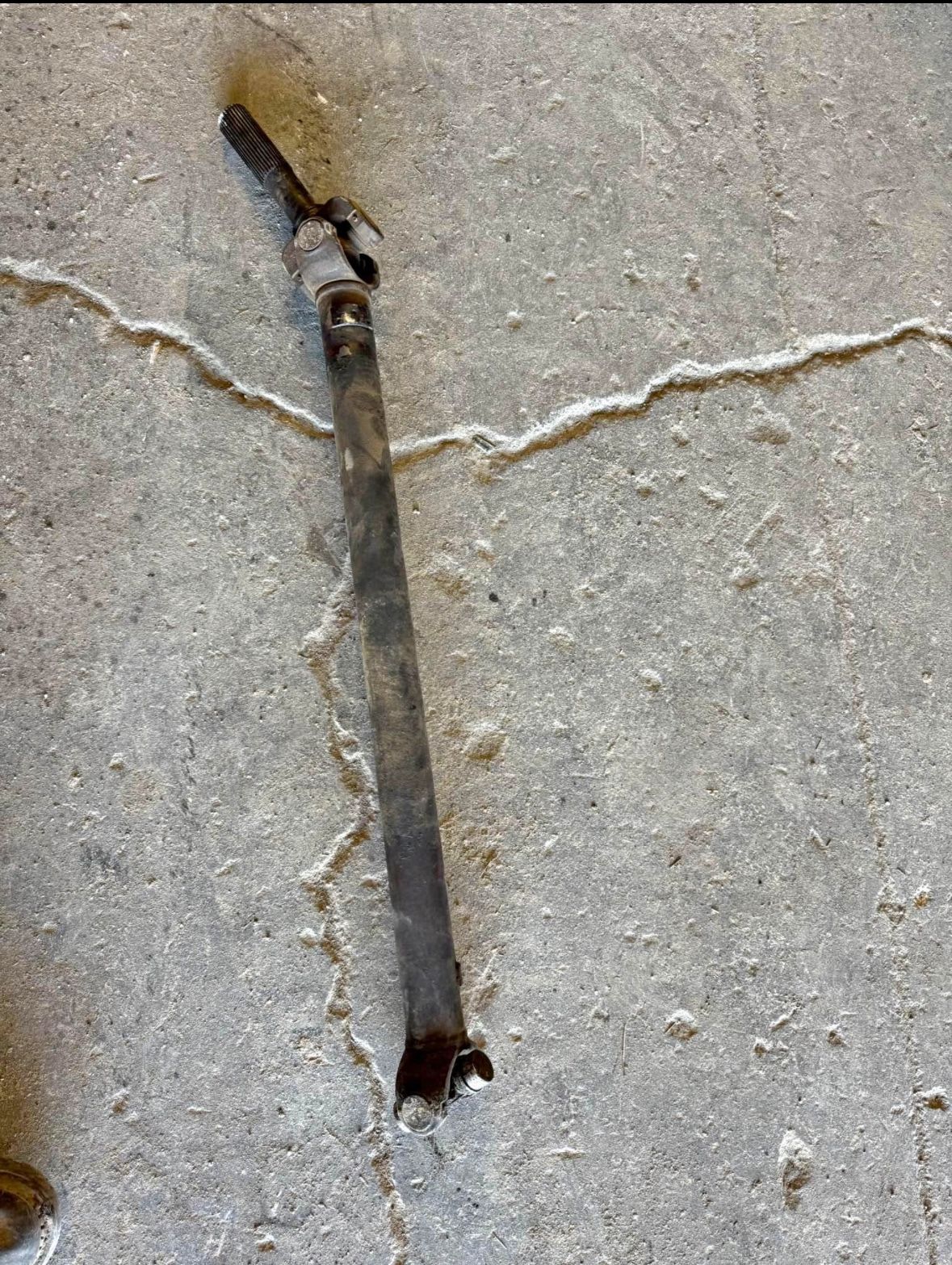 2001-2004 Chevy silverado gmc sierra 2(contact info removed) front 4x4 drive shaft