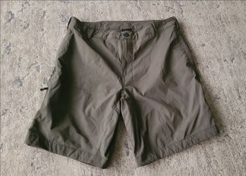 The North Face Men Green Shorts Sz 32