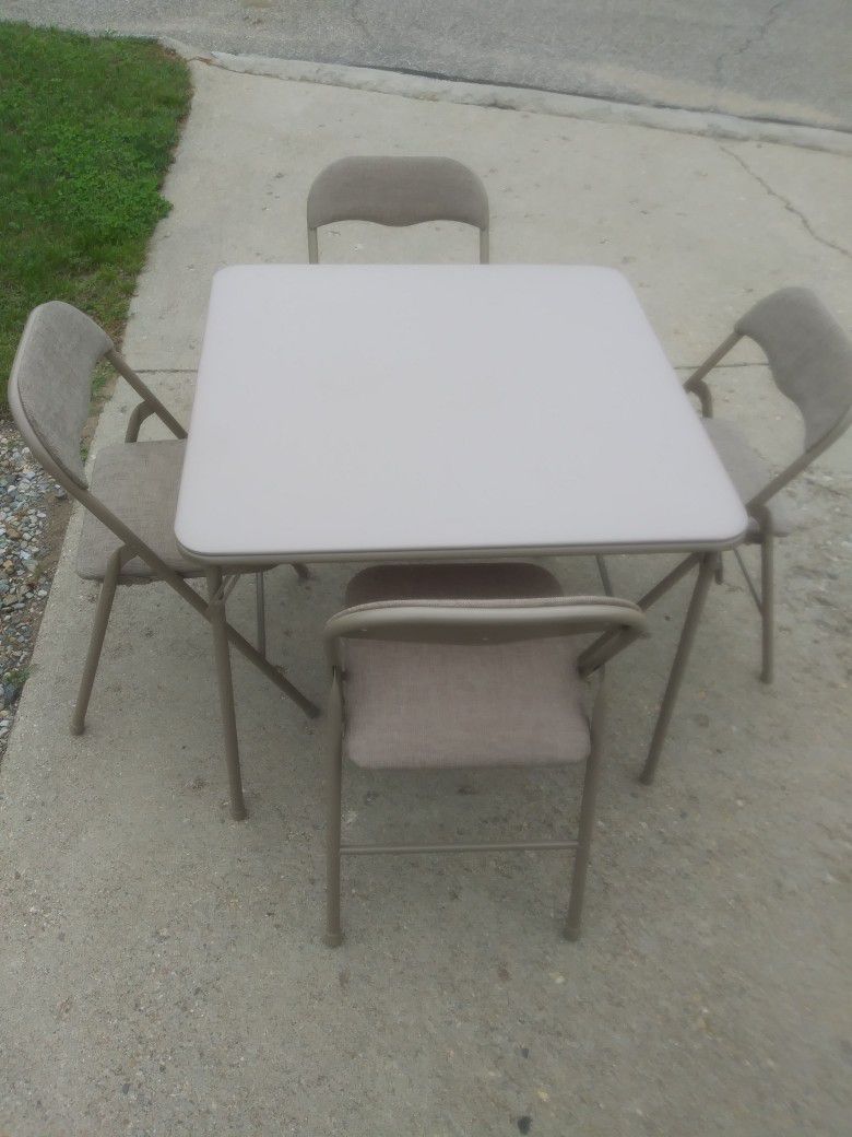 Card table with 4 Chairs