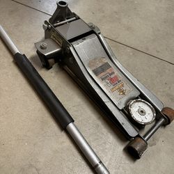 PittsBurgh Heavy Duty 3 Ton floor jack Rapid Pump