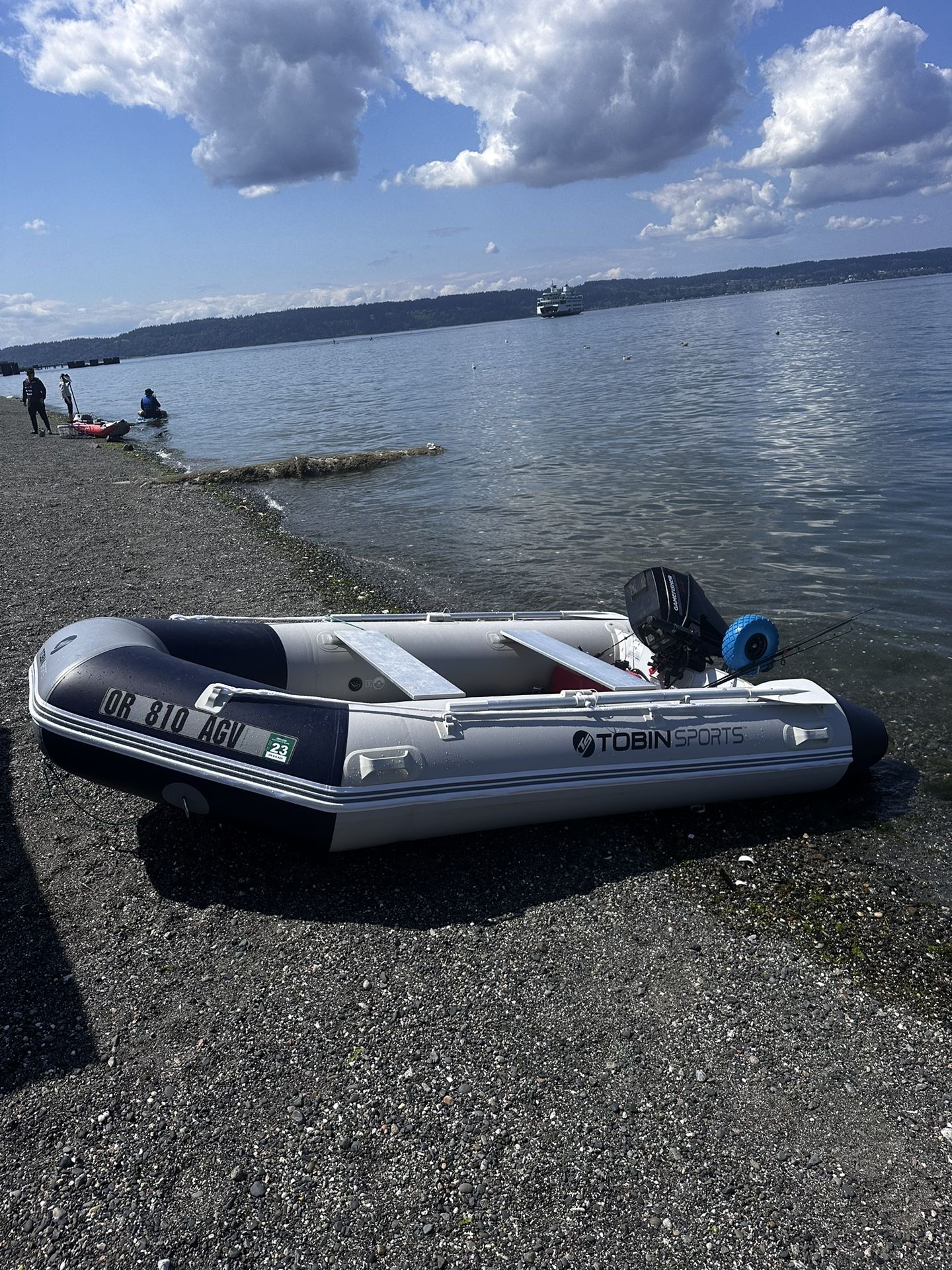 Tobin Sport Inflatable Boat 11feet ,& Gamefischer Motor 9.9 2 Stroke Short Shaft New Gas Tank