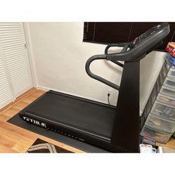 T R U E SELECT 540 Treadmill LIKE NEW WITH BOOK