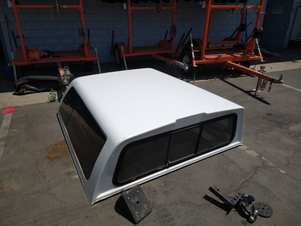 Ford Camper Shel With Bed Liner