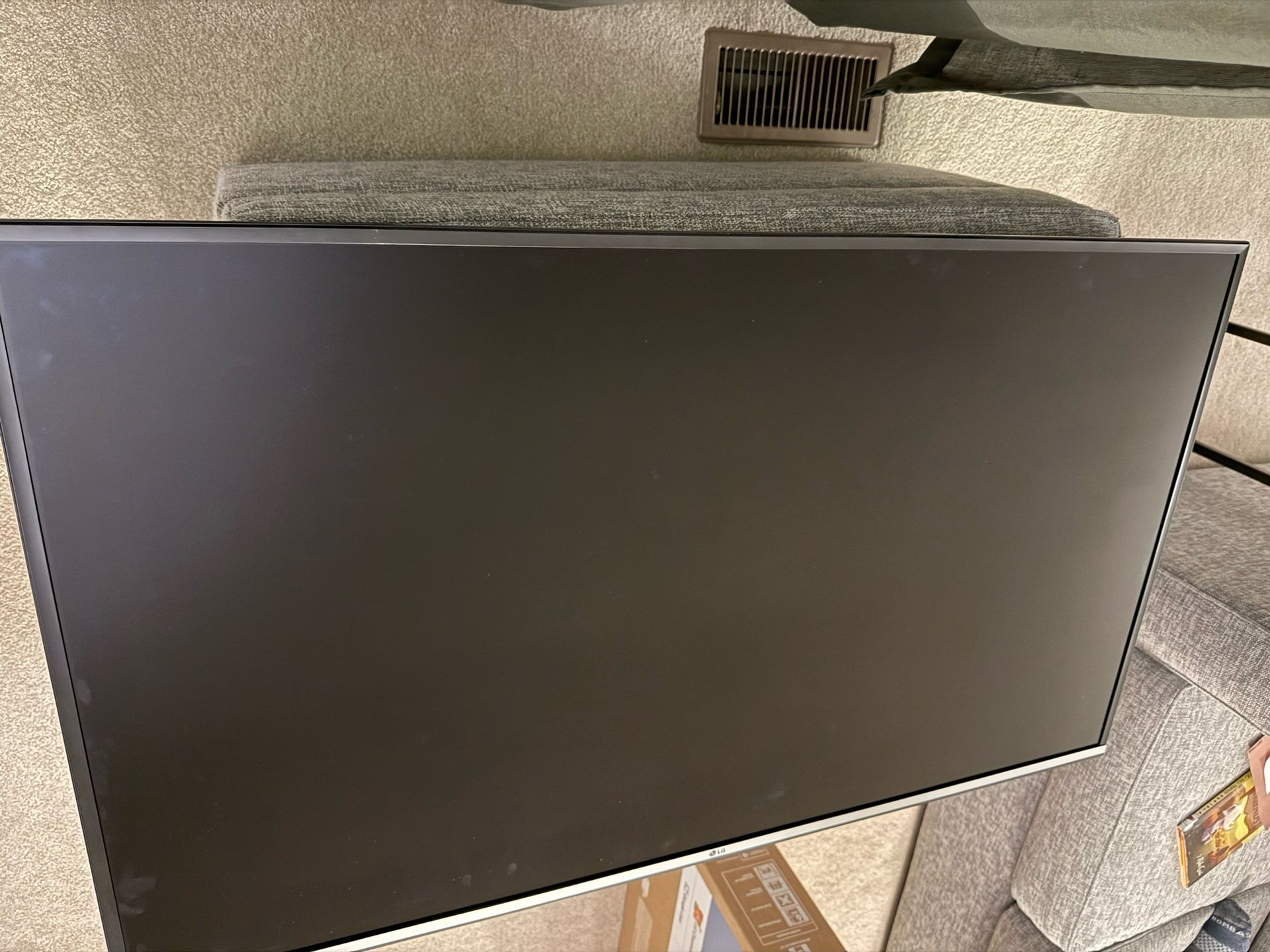 LG 49” TV