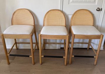 4 bar stools