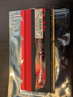 G.Skill Trident 2x(DDR3-1866)