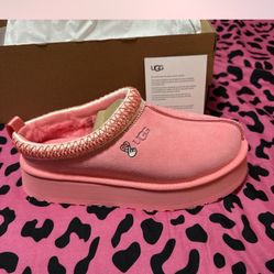 Size 8 , Pink Valentine’s day Uggs .
