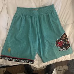Mitchell and Ness Vancouver Grizzlies Basketball shorts