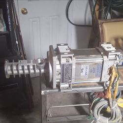 ELMO SUBMERSIBLE HYDRAULIC PUMP AND ELECTRIC MOTOR 10 H.P.