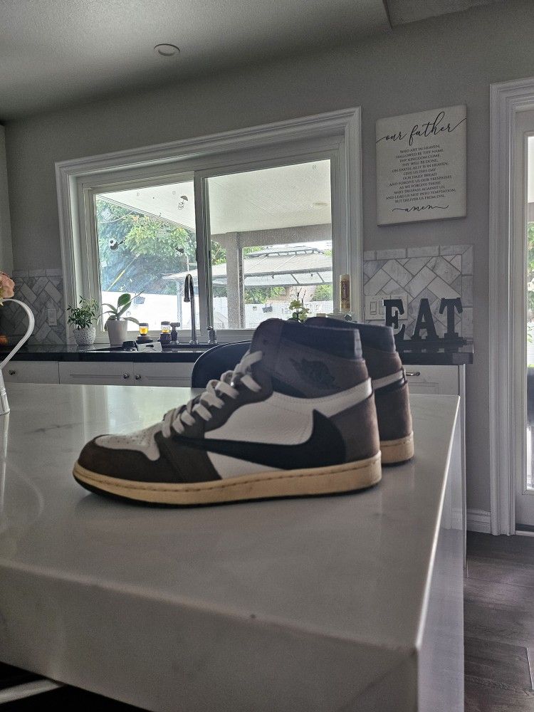 Nike Air Jordan 1