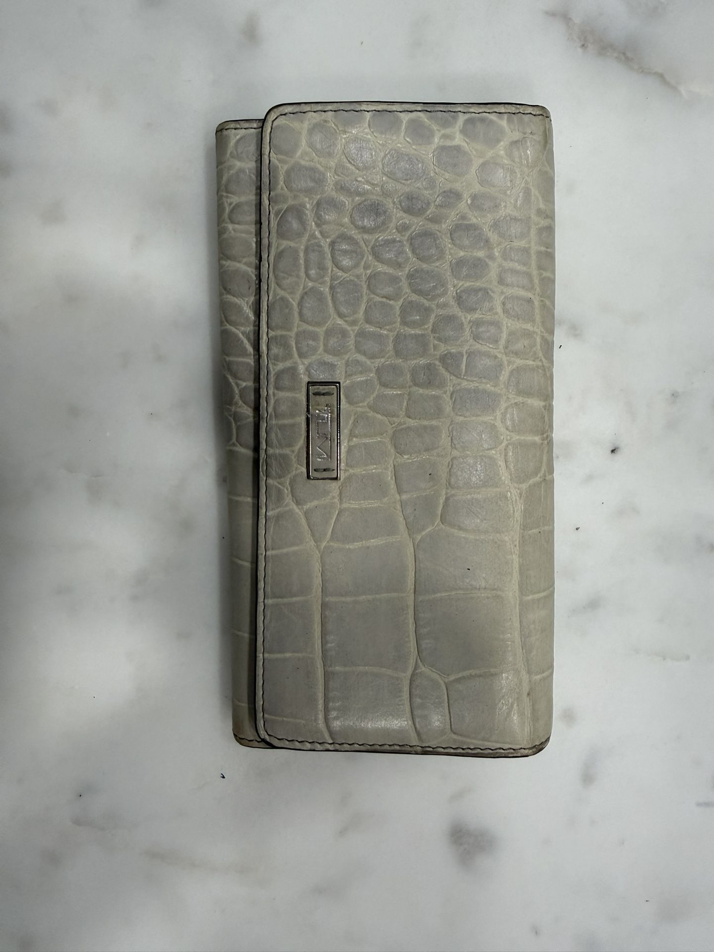 Tumi wallet. Grey croc embossed