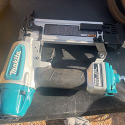 Makita Af506 Air Pressure Nail 18 Gal $95 