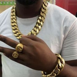 30MM Cuban Link Set 14k Gold Plated Doesn't Loses Color 