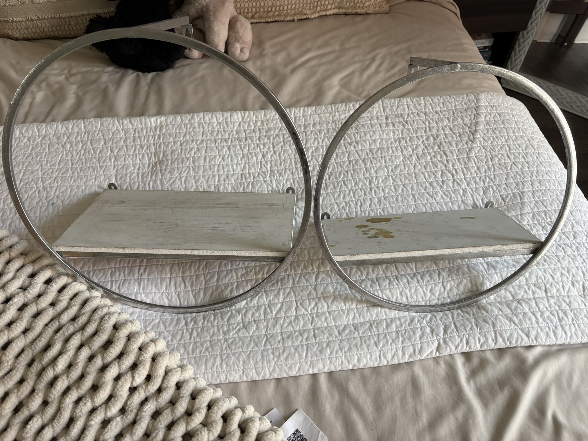 Hanging Shelves 