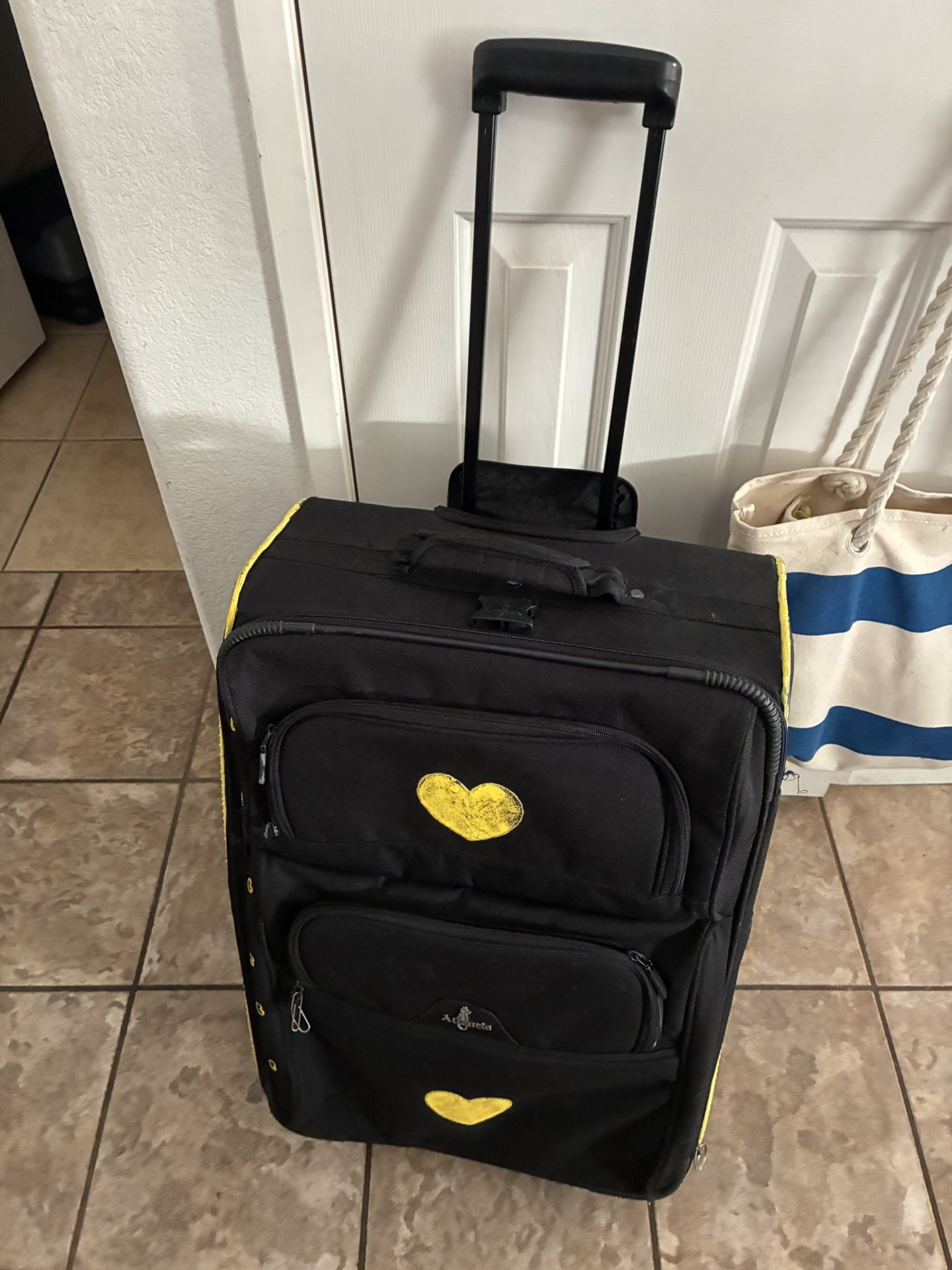 Atlantic Suitcase Rolling Bag W Matching Tote