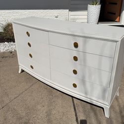 Mitchell Gold + Bob Williams White 6-Drawer Dresser