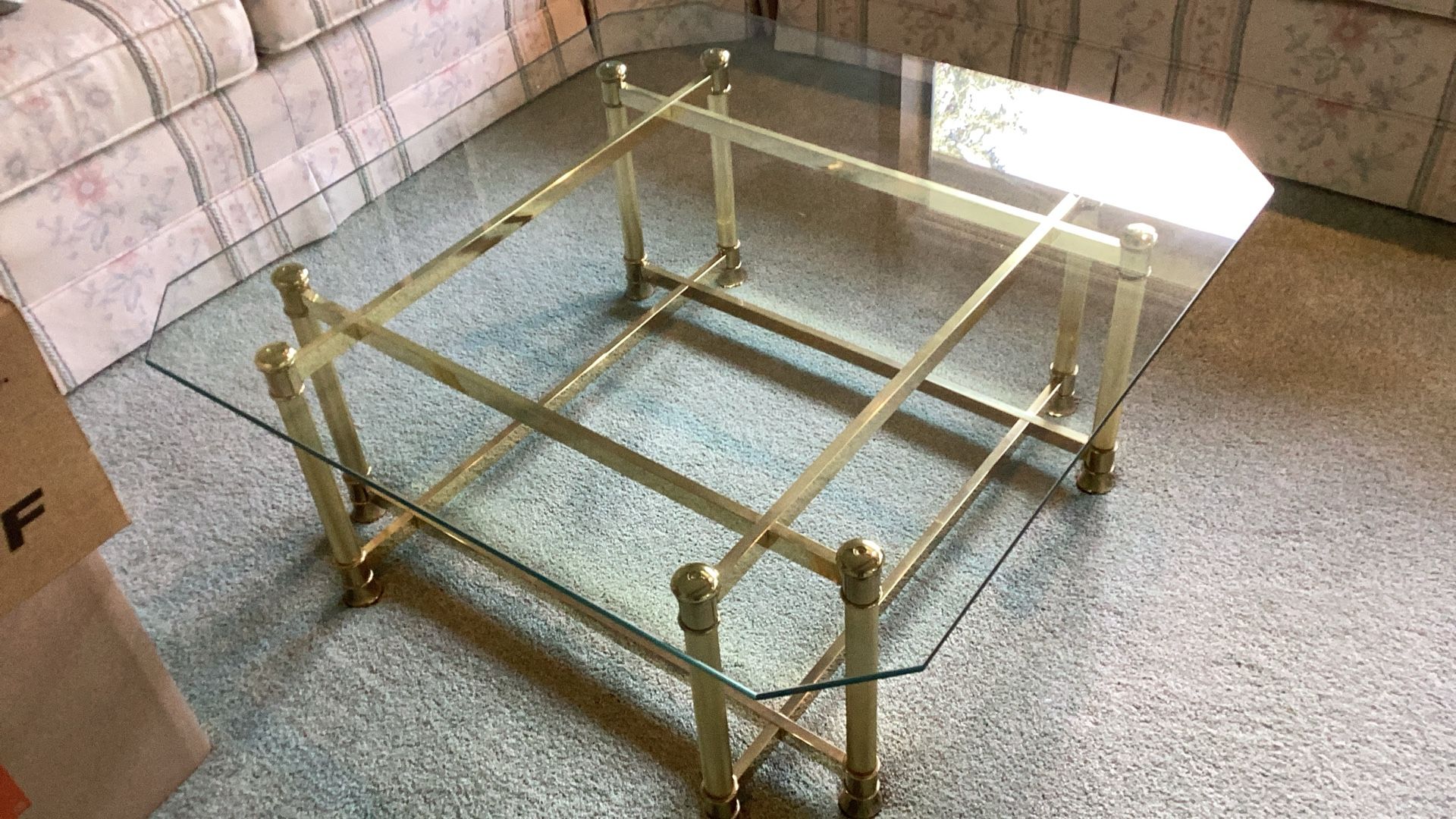 Coffee Table With Two Matching End Tables.