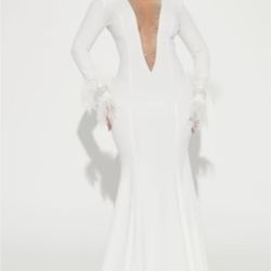 White Formal/Wedding Gown XL