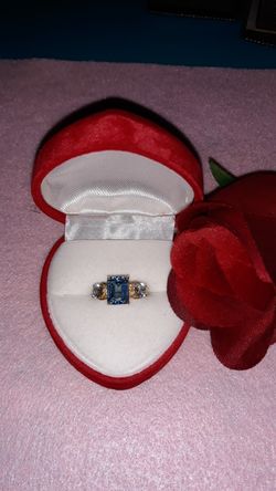 Beautiful 3.75 tcw. Blue Topaz and diamond ring