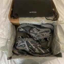 Balenciga Runners