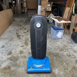 Richard Cordless Vacuum