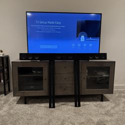 Samsung TV With Artisan Sound Bar 
