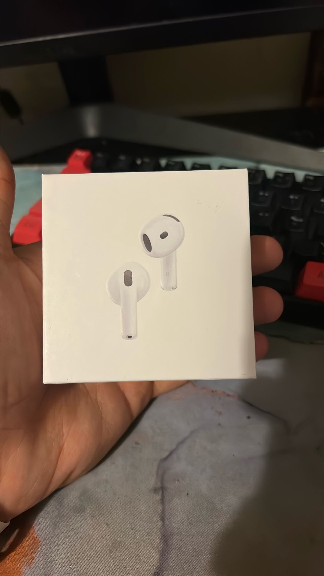 Air pods 4