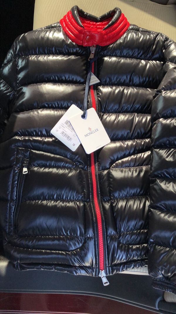 Moncler bubble coat for Sale in Houston, TX - OfferUp