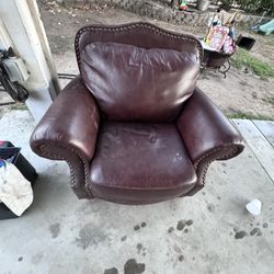 Free Leather Sofas