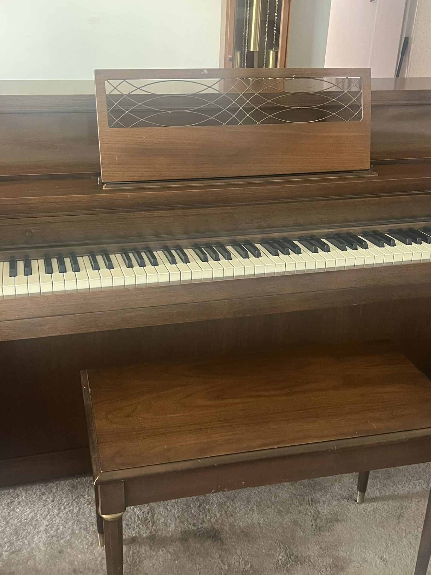 Old School Hammond Piano.