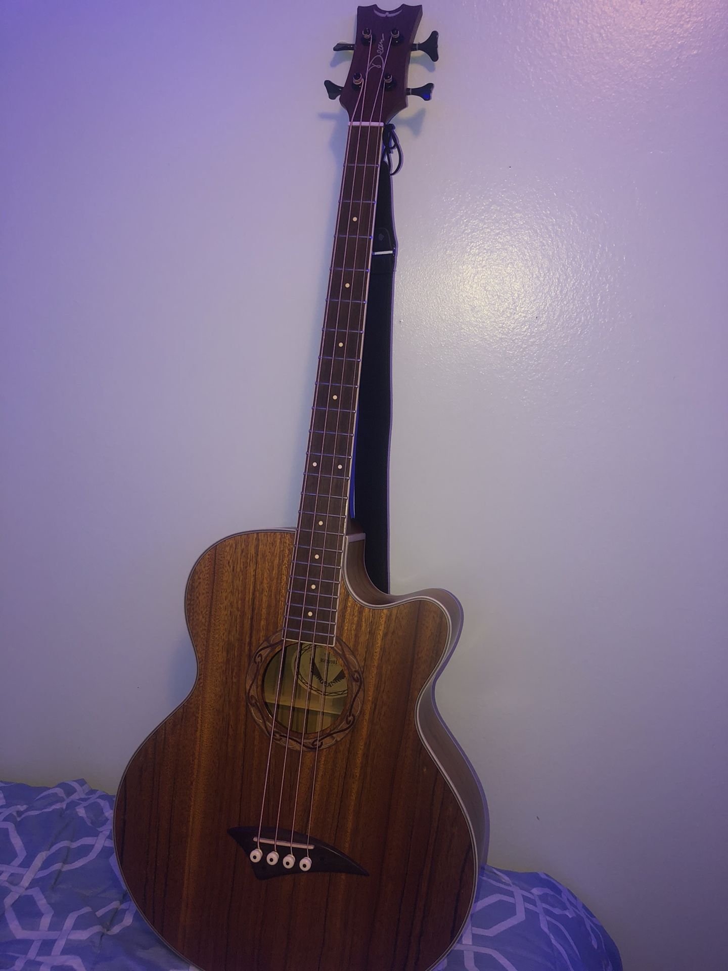 Bajoloche (Acoustic Bass) Dean Brand for Sale in Riverside, CA OfferUp