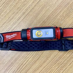 Milwaukee 2012R Rechargeable Magnetic Headlamp and Task Light w/ 450 Lumens