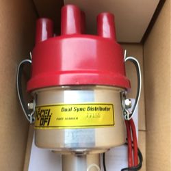 New In Box- Dual Sync Distributor For Chevy 4.3 V6 Small Female Cap Model 77151