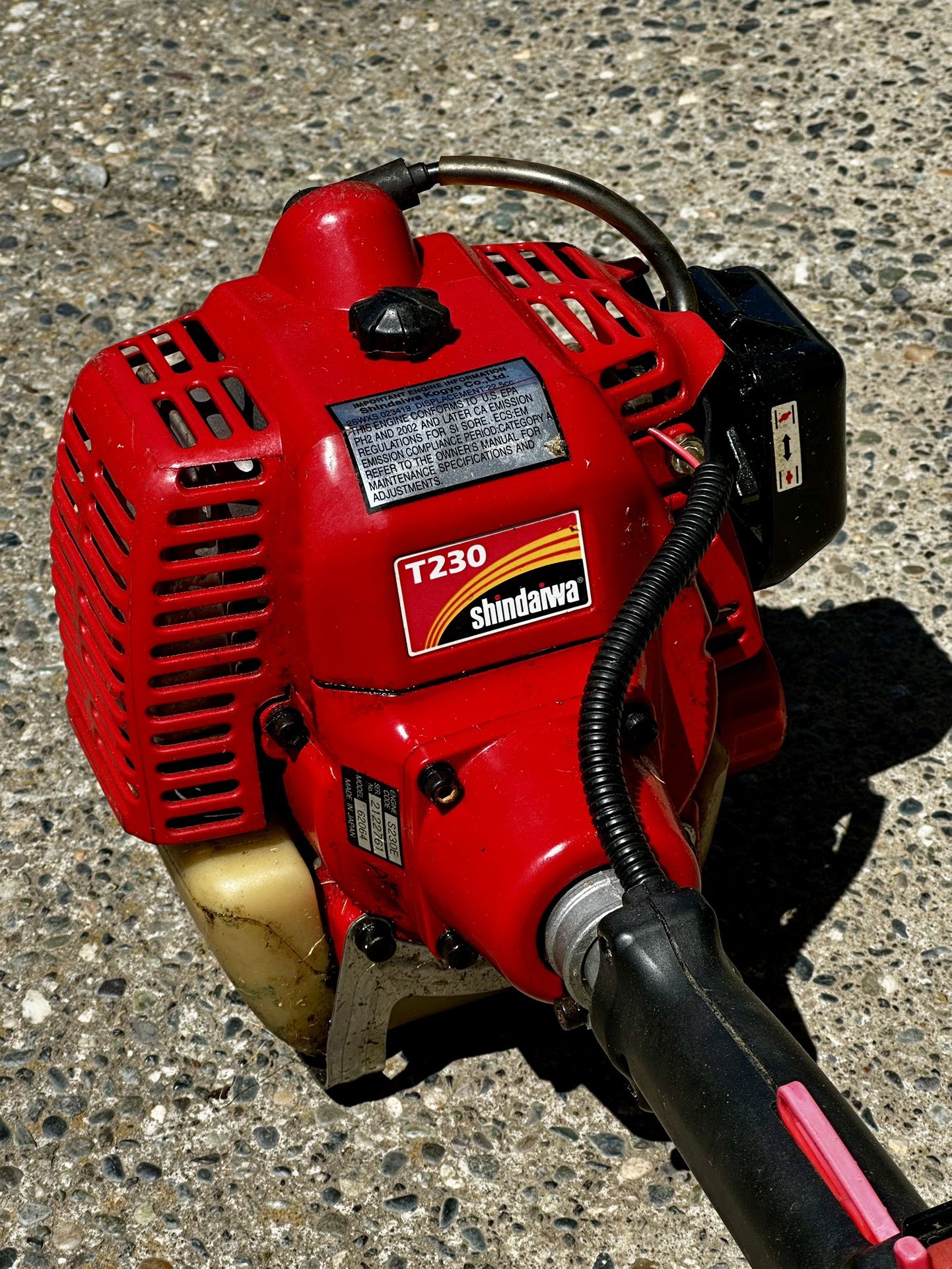 Shindawa Weed Wacker And Hedge Trimmer