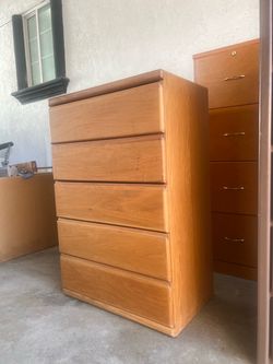 Pine wood dresser cajonera $100 firm