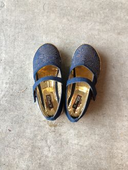 Girls sandals size 1