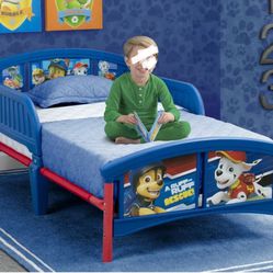 TODDLER BED ONLY BRAND 