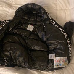 Moncler Puffer 