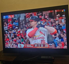 32" TV