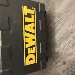 Dealt Sheet Sander