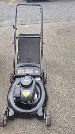 Yard Machines Gas Push Lawn Mower