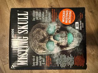 Misting Skull Halloween Decoration with Sound and Light