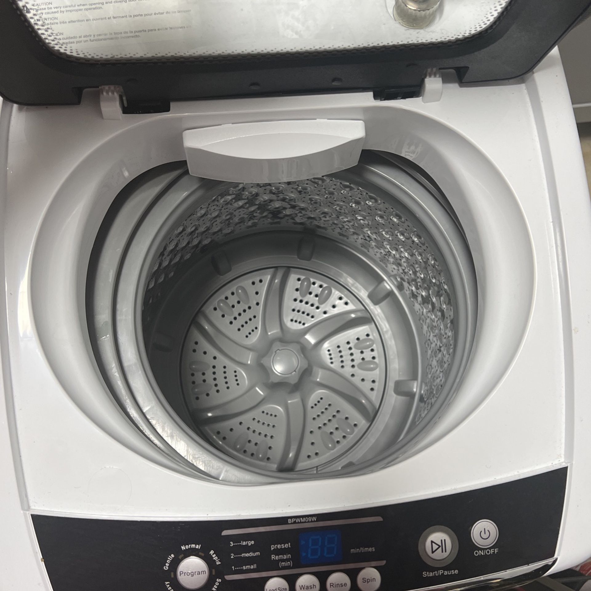 Black+Decker BPWM09W Portable Washing Machine for Sale in New York, NY -  OfferUp