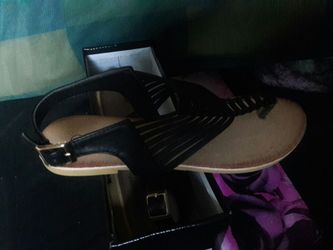 Black size 9 Sandals