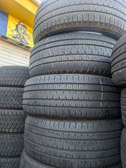 275-55R20 Briggestone Brand tires usadas en perfecta condición 80%life
