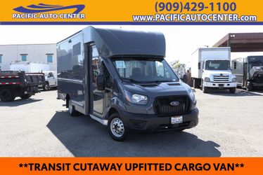 2021 Ford Transit-350 Cutaway