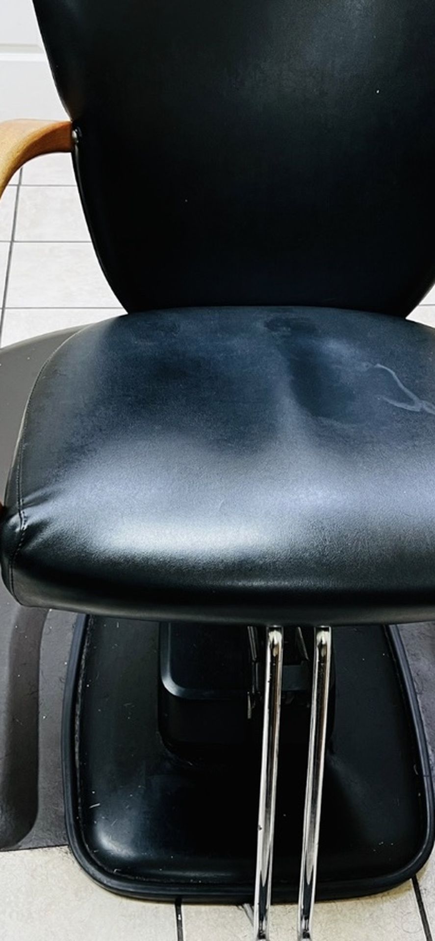 Salon Chair ( Electric)