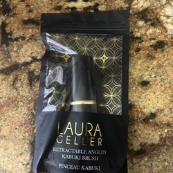 Laura Gellar Kabuki Brush