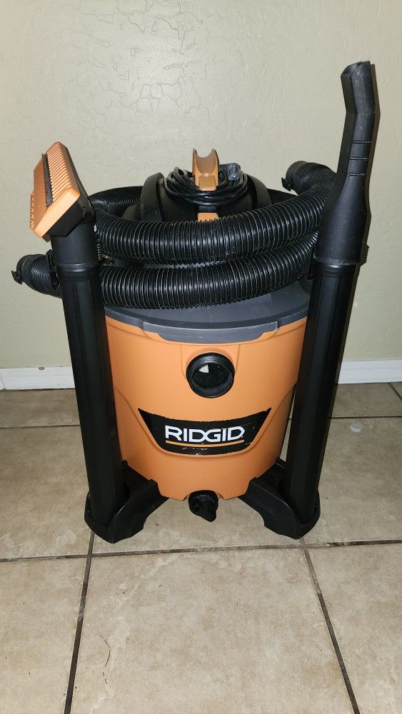 Ridgid 12 Gallon 5.0HP Wet/Dry Vacuum **$50 Firm( Used)