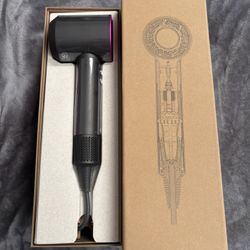 Dyson Hairdryer 